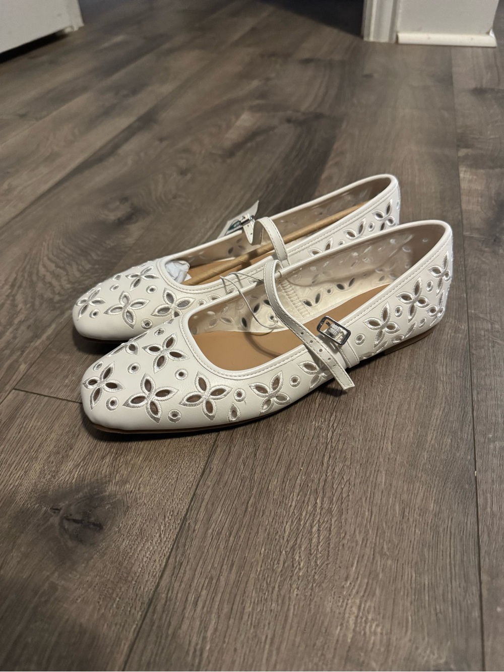 wild fable White Floral Cutout Mary Jane Flats with Buckle